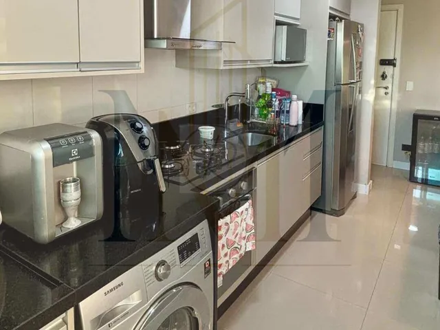 Imagem 10: Apartamento À Venda em Curitiba, Portão, com 2 Quartos, 66M²