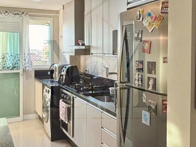 Imagem 12: Apartamento À Venda em Curitiba, Portão, com 2 Quartos, 66M²