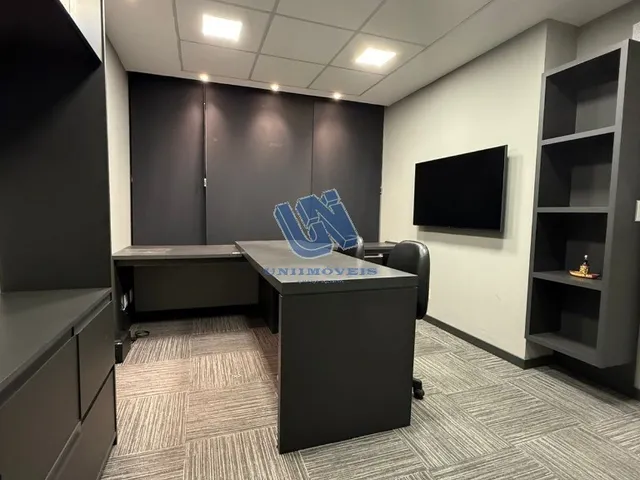 Imagem 13: Sala comercial nascente com 103,79m2 dividida em varias salas na Pituba