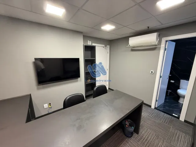 Imagem 14: Sala comercial nascente com 103,79m2 dividida em varias salas na Pituba