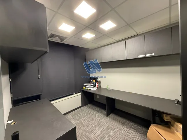Imagem 10: Sala comercial nascente com 103,79m2 dividida em varias salas na Pituba
