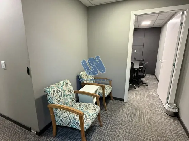 Imagem 7: Sala comercial nascente com 103,79m2 dividida em varias salas na Pituba
