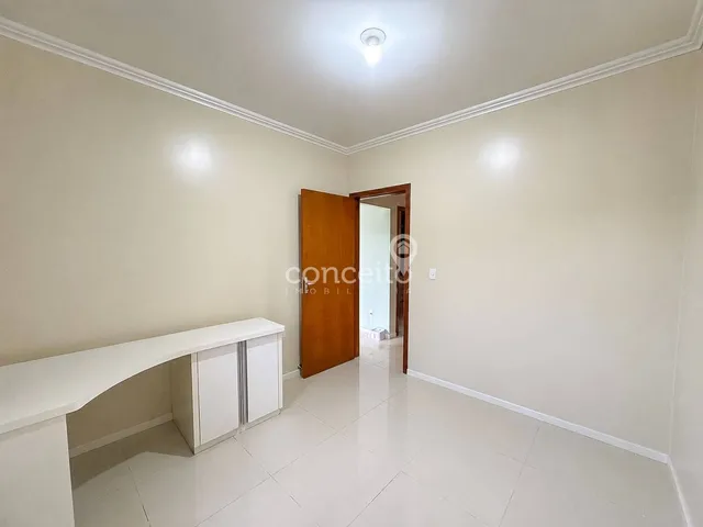Imagem 14: Casa com 3 Dormitórios sendo 1 Suíte no Fortaleza!