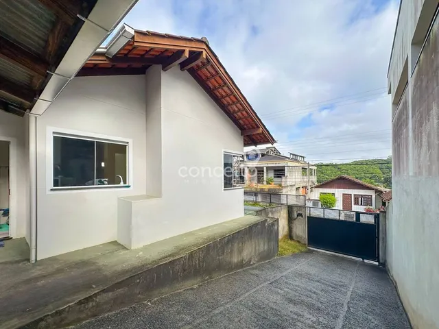 Imagem 2: Casa com 3 Dormitórios sendo 1 Suíte no Fortaleza!
