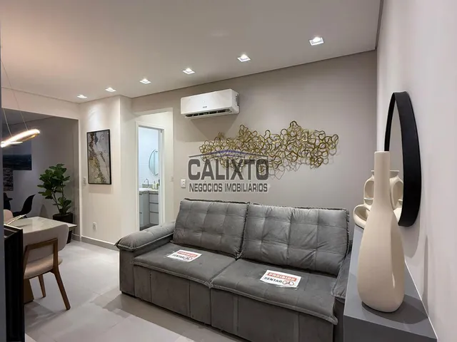 Imagem: O apartamento possui 2 Dormitórios, 1 Suíte, 1 Banheiro,