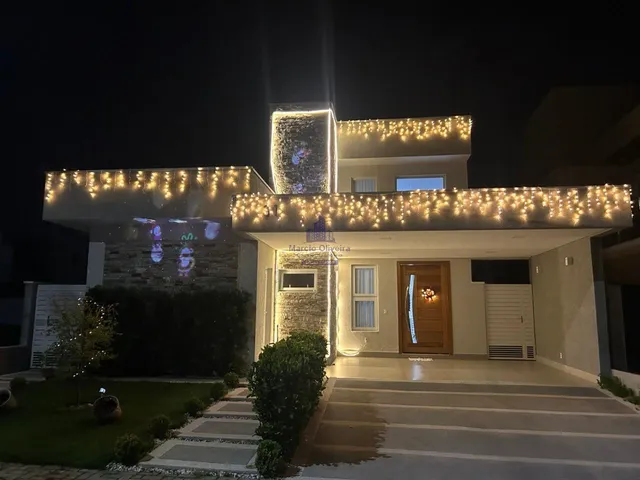 Imagem: A casa em condomínio possui 3 Dormitórios, 3 Suítes, 4