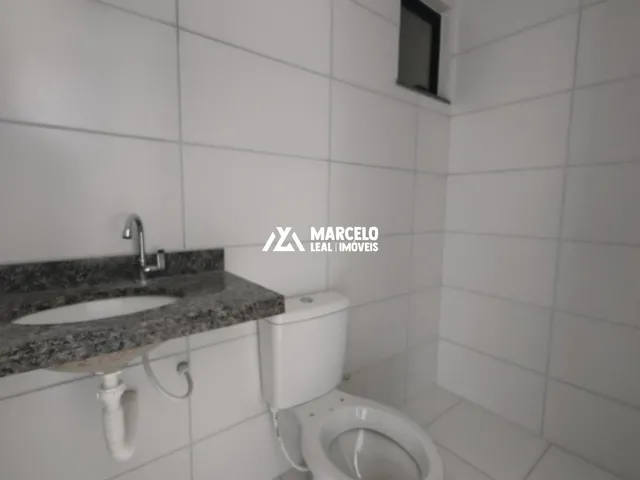 Imagem 6: Vendo Apartamento novo 1º andar com 2 quartos sendo 1 suíte no Alto Maron - Por