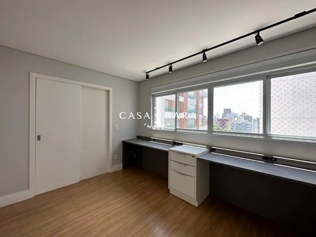 Imagem 2: Cobertura Duplex 4 dormitórios (2 suíte e 2 demi) e 4 vagas - Centro
