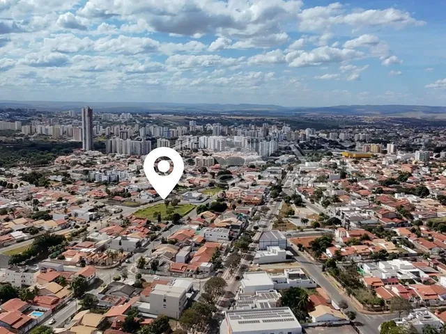 Imagem: Área ponta de quadra em bairro nobre de