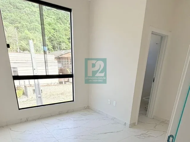 Imagem 2: Oportunidade! Sobrado Pronto Para Morar Na Praia De Bombas - Bombinhas/SC