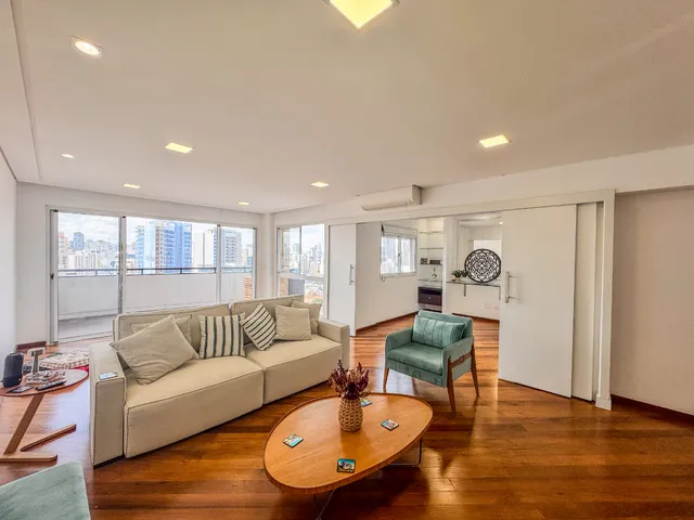 Imagem: O apartamento possui 1 Dormitório, 2 Suítes, 3 Banheiros,