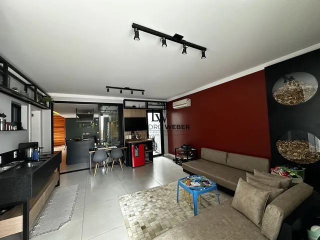 Imagem 15: Casa Alto Padrão - Piscina e Jacuzzi em São José/SC