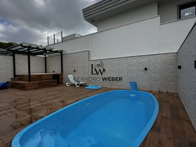Imagem 2: Casa Alto Padrão - Piscina e Jacuzzi em São José/SC