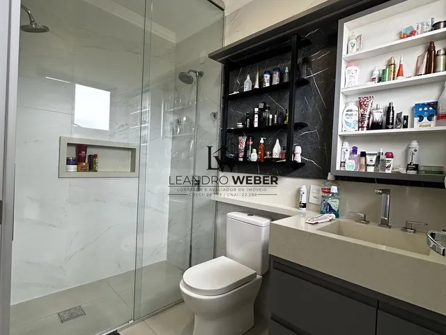 Imagem 7: Casa Alto Padrão - Piscina e Jacuzzi em São José/SC