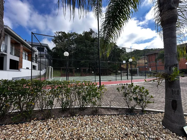 Imagem 12: Casa Alto Padrão - Piscina e Jacuzzi em São José/SC