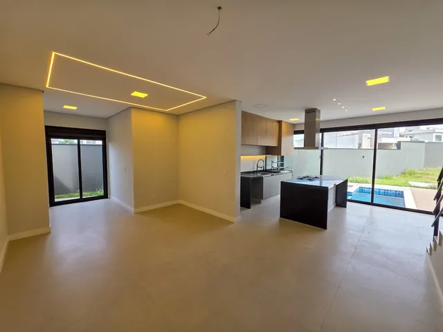 Imagem: Casa em Condomínio de Luxo à Venda em