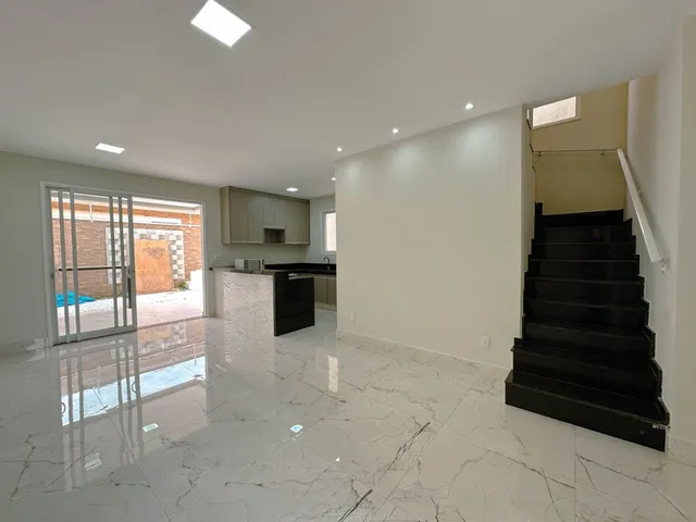 Imagem 2: Casa em Condomínio de Luxo no Morumbi, Paulínia-SP: 3 quartos, 3 suítes, 2 salas, 4