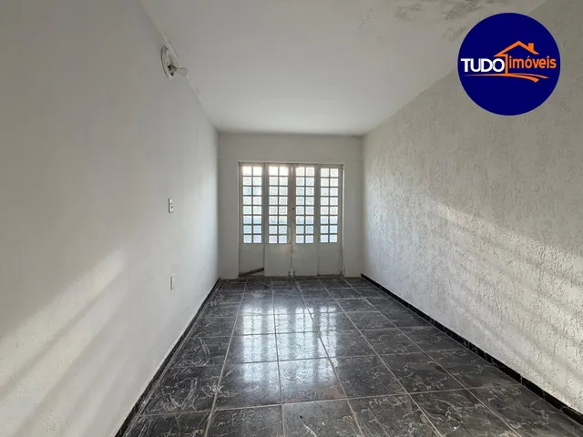 Imagem 14: Imóvel no Setor Leste (Gama) - Casa com 3 quartos, 1 banheiro e casa de fundos na quadra