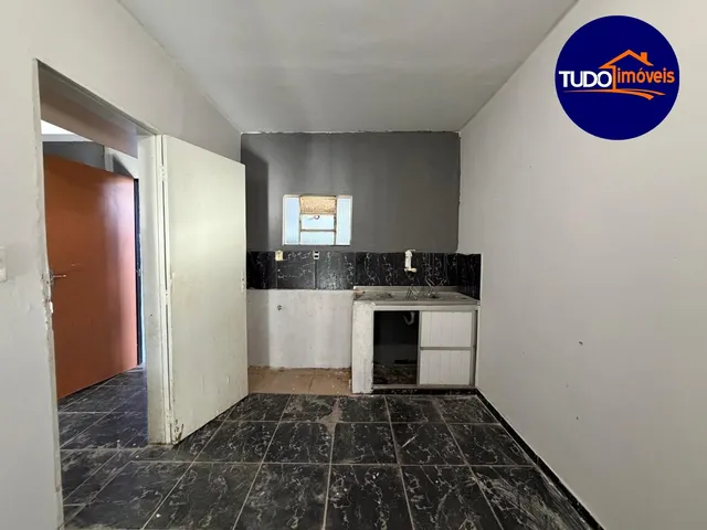 Imagem 7: Imóvel no Setor Leste (Gama) - Casa com 3 quartos, 1 banheiro e casa de fundos na quadra