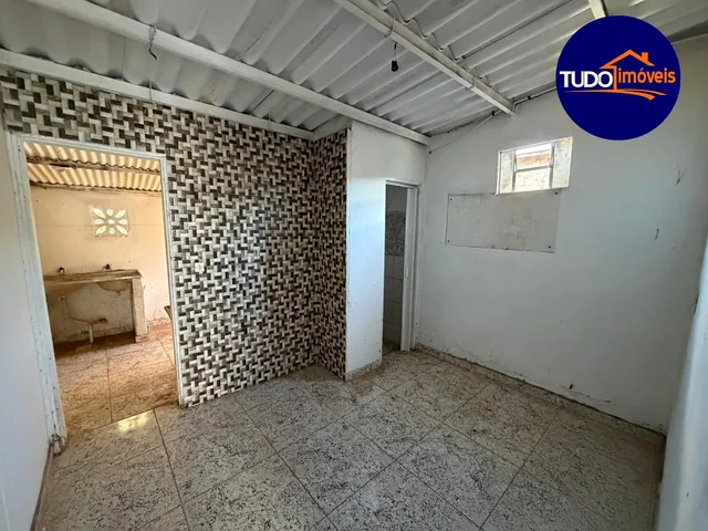 Imagem 4: Imóvel no Setor Leste (Gama) - Casa com 3 quartos, 1 banheiro e casa de fundos na quadra