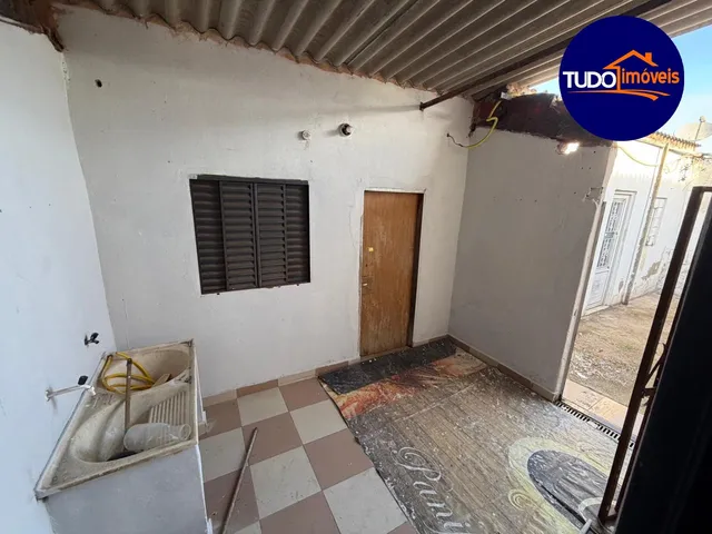 Imagem 5: Imóvel no Setor Leste (Gama) - Casa com 3 quartos, 1 banheiro e casa de fundos na quadra