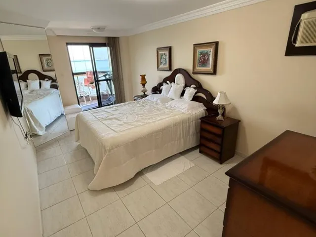 Imagem 3: Apartamento de luxo com vista para o mar na Praia do Morro em Guarapari-ES: 4 quartos, 4