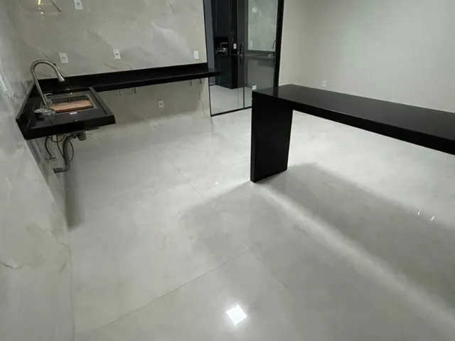 Imagem 4: Casa Duplex de Alto Padrão com 3 Suítes e Área Gourmet em Itapebussu, Guarapari-Es - Imperdível!