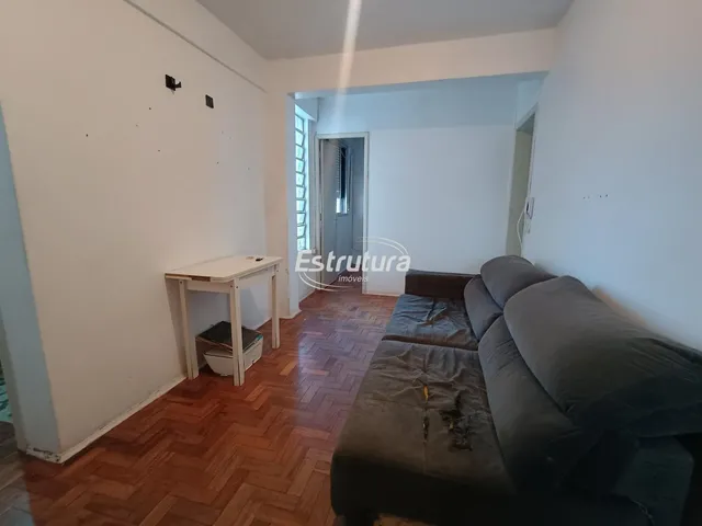 Imagem 2: Apartamento com dois dormitórios, sala, cozinha e Banheiro no centro de Santa Ma