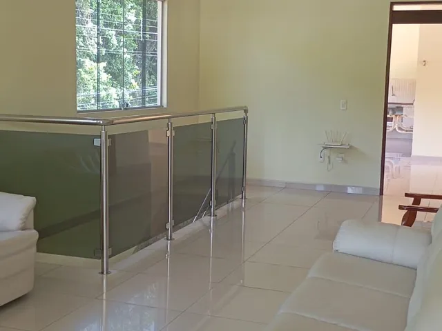 Imagem 5: Casa ampla em condomínio fechado!!