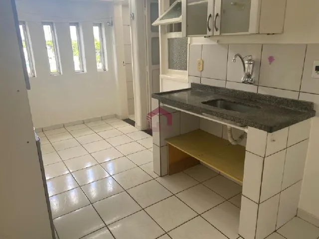Imagem 2: SQN 306 - 77M² - 2 QUARTOS - DCE - ARMÁRIOS - ASA NORTE