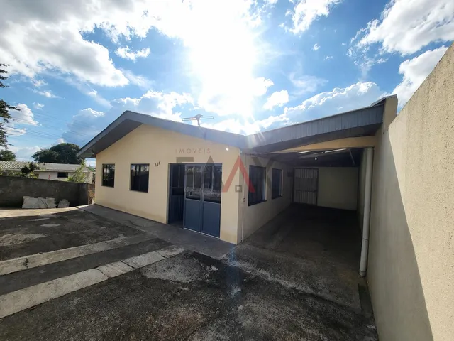 Imagem: Casa de Esquina à Venda no Bonsucesso