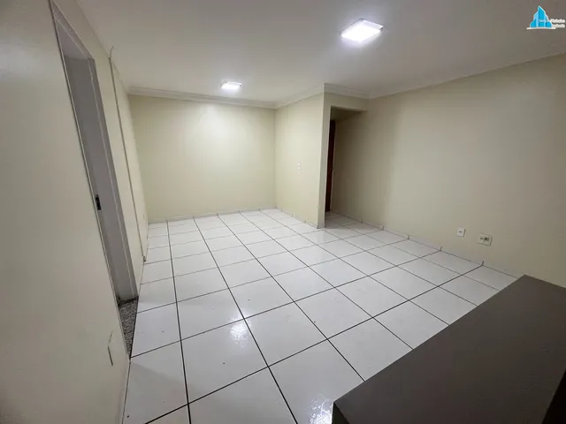 Imagem 7: Aluguel- 2 Quartos - CSB 02 - ED. Alberto Farah