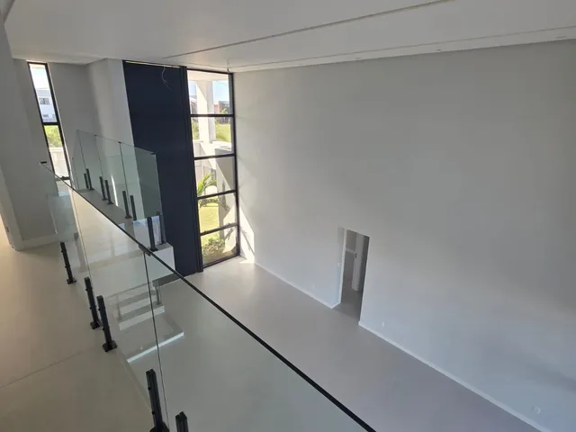Imagem 5: Casa duplex reformada, moderna, 4 suítes, 370m², espaço gourmet, pé direito duplo