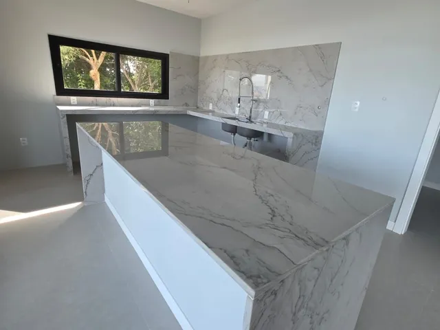 Imagem 8: Casa duplex reformada, moderna, 4 suítes, 370m², espaço gourmet, pé direito duplo