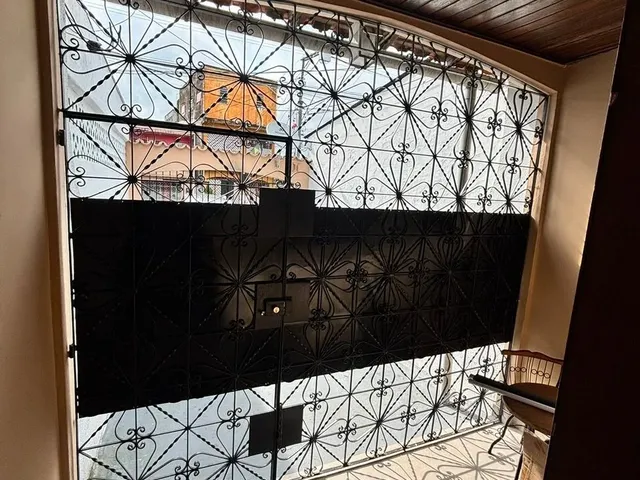 Imagem 11: Casa em Belém com Quintal Espaçoso e Documentação Regular
