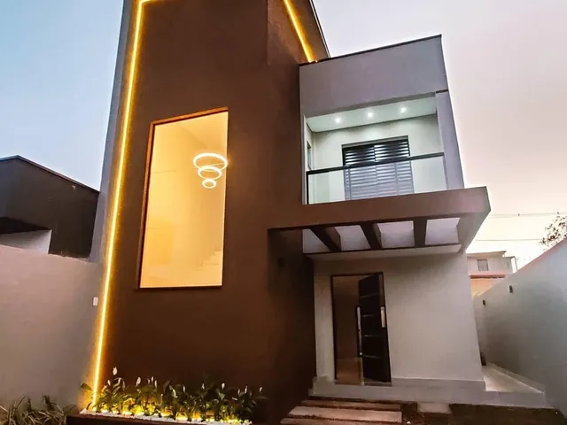 Imagem: A casa possui 3 Dormitórios, 1 Suíte, 2 Banheiros, 2
