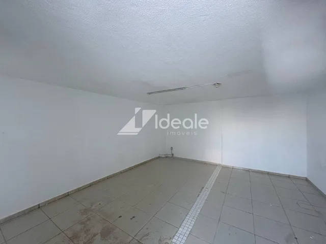 Imagem 9: Casa Comercial Loja com 3 banheiros