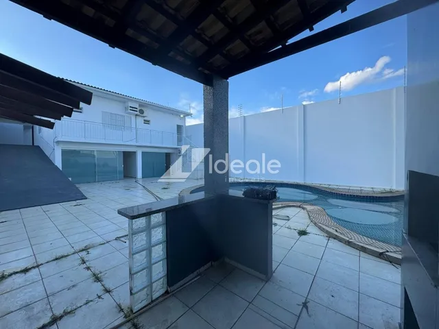 Imagem 2: Casa Comercial Loja com 3 banheiros