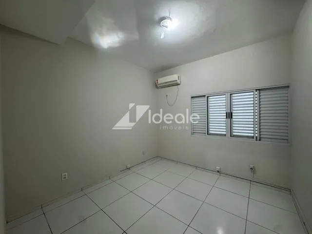Imagem 16: Casa Comercial Loja com 3 banheiros
