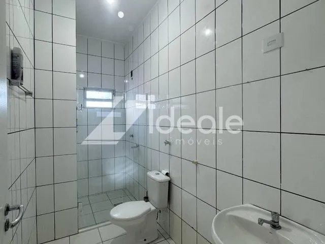 Imagem 3: Casa Comercial Loja com 3 banheiros