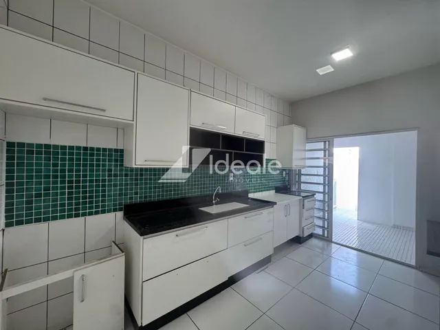 Imagem 15: Casa Comercial Loja com 3 banheiros