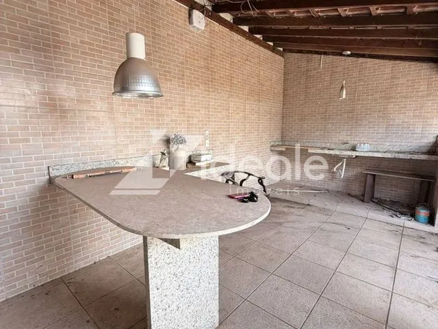 Imagem 11: Casa Loja com 2 banheiros