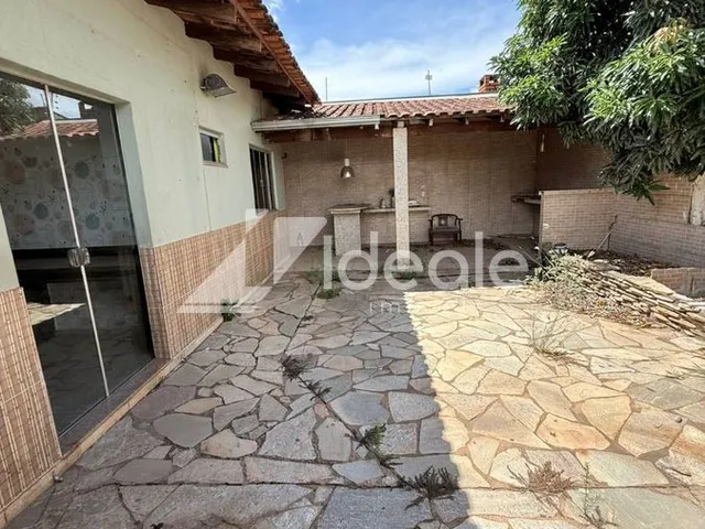 Imagem 4: Casa Loja com 2 banheiros