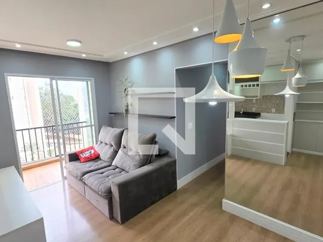 Imagem: O apartamento possui 2 Dormitórios, 1 Suíte, 2 Banheiros,