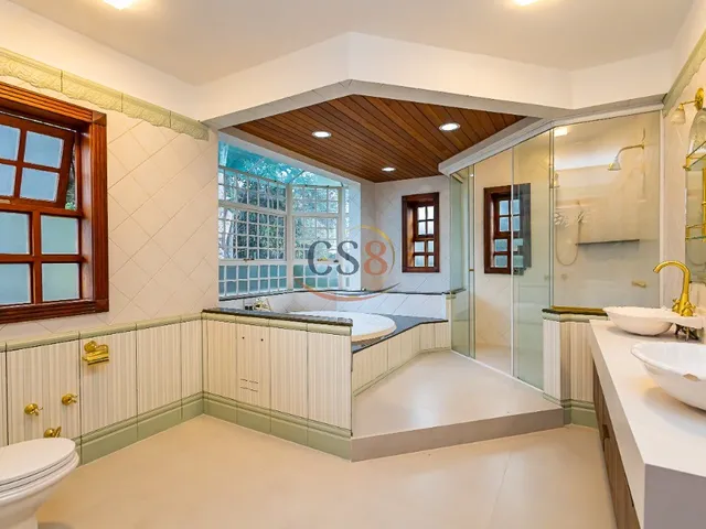 Imagem 2: Casa de Alto Padrão no Ecoville em Condomínio Fechado com Piscina e 487m² Averbados