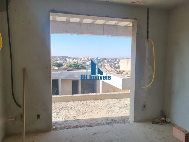 Imagem 11: Casa Alto Padrão de 4 quartos com 4 suítes e 4 vagas no bairro Santa Mônica - Belo