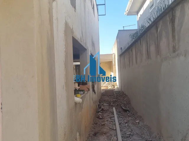 Imagem 6: Casa Alto Padrão de 4 quartos com 4 suítes e 4 vagas no bairro Santa Mônica - Belo