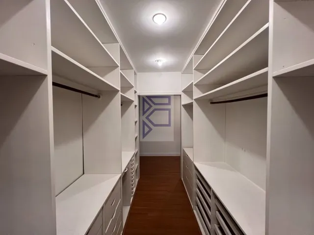 Imagem 2: Casa para locação na Barra da Tijuca, Rio de Janeiro - 5 quartos, 2 suítes, 2 salas, 9