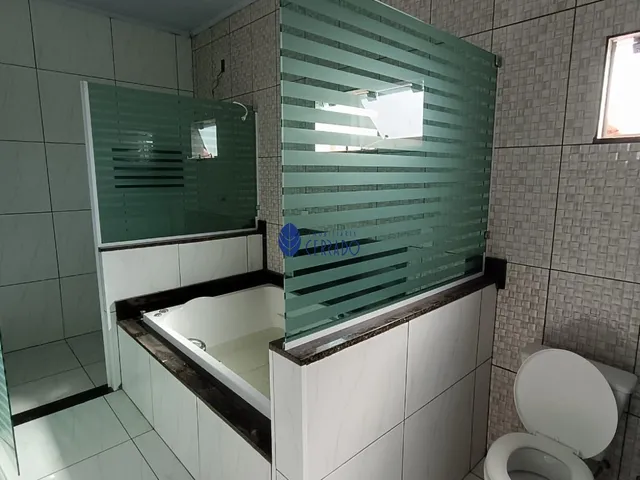 Imagem 10: Casa com Closet e Banheira à Venda no Bairro Calixtopólis