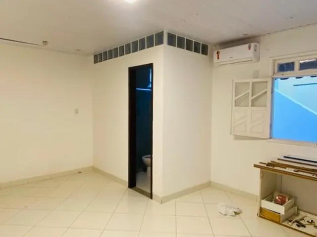 Imagem 3: Casa para Locação em Salvador, Piatã, 5 dormitórios, 2 suítes, 3 banheiros, 2 vagas
